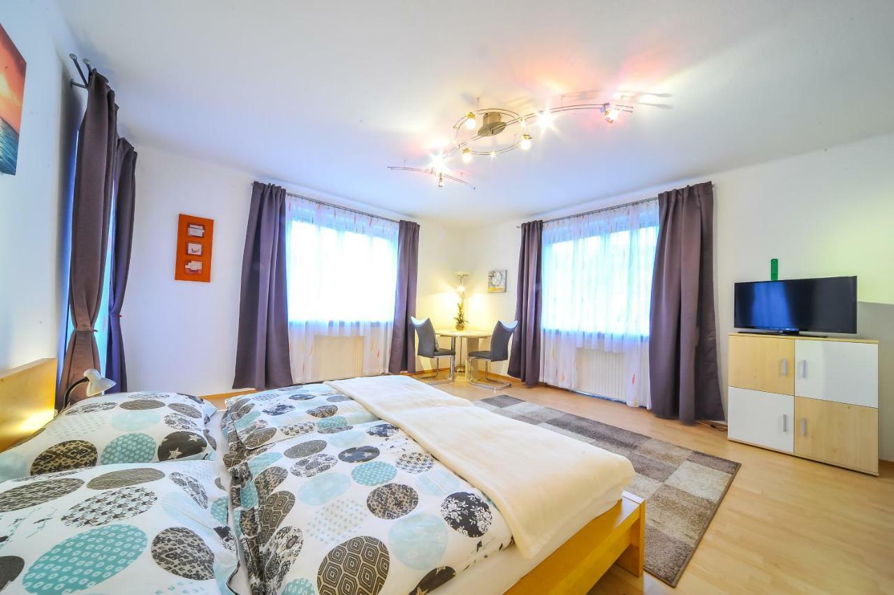 Privatzimmer Haus Erika Sankt Peter-Freienstein Exteriör bild